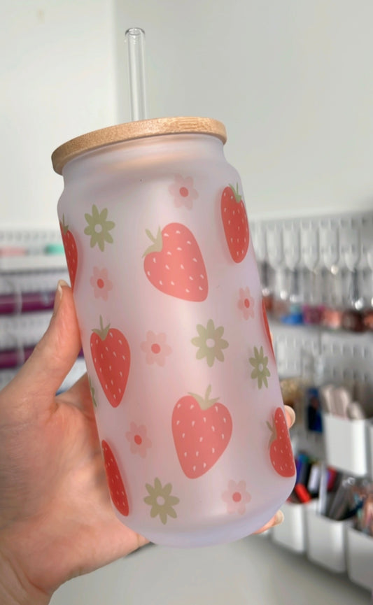 Strawberry design glass cup 20 Oz